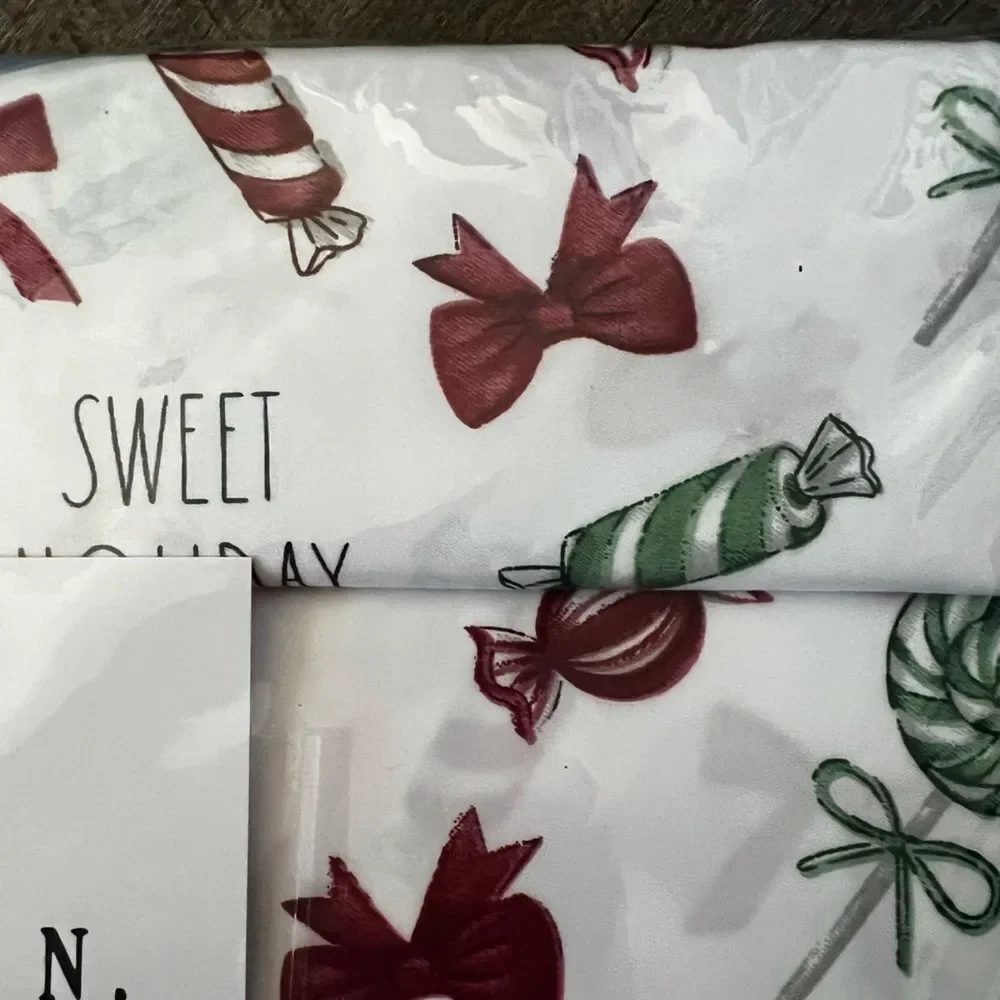 Rae Dunn Sweet Holiday White Twin Sheet Set